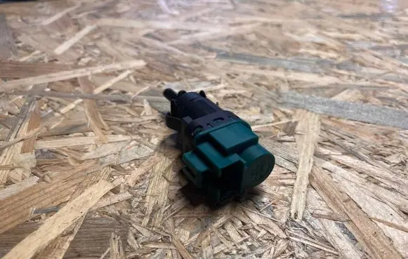 Jaguar S-Type Brake pedal sensor switch 2W9313480AA