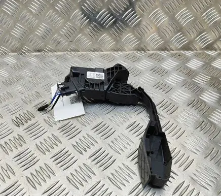 Audi e-tron Accelerator throttle pedal 4KR723523