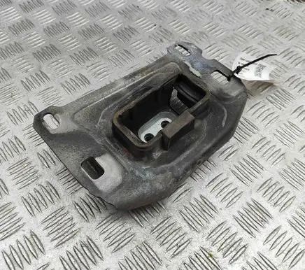 Toyota Proace Engine mount bracket SU001A4025