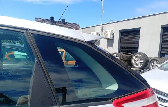 Citroen C4 I Picasso Rear vent window glass