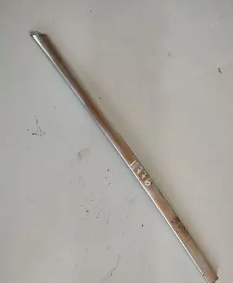 Volkswagen Touareg I Front door glass trim molding