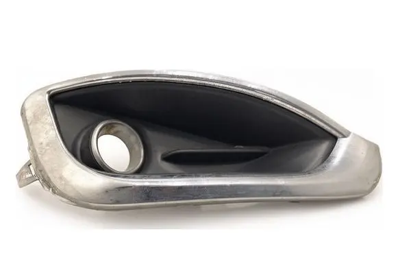Chrysler Pacifica Front bumper lower grill