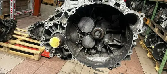 Volvo V70 Manual 6 speed gearbox 9482452
