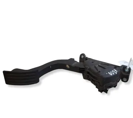 Ford Focus Accelerator throttle pedal 4M519F836AH 6V0086411