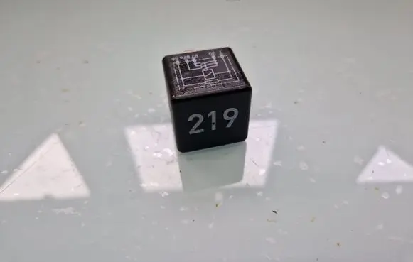 Audi A6 S6 C5 4B Other relay 443951253AA 899574000