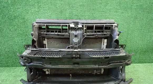 Volkswagen Tiguan Radiator support slam panel