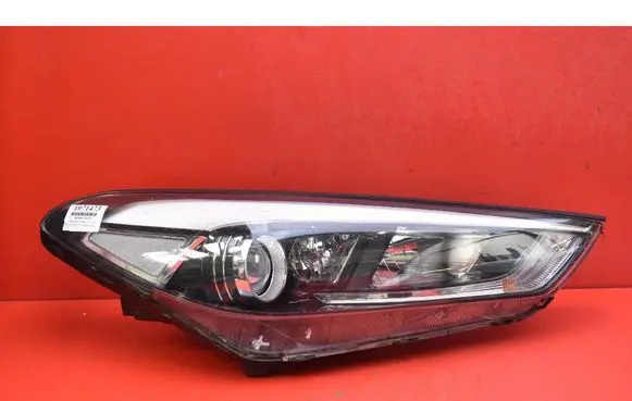 Hyundai Tucson JM Headlight/headlamp 92102D7100