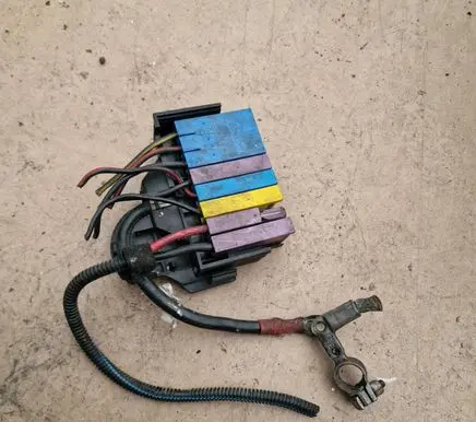 Opel Astra H Fuse box set 9685661