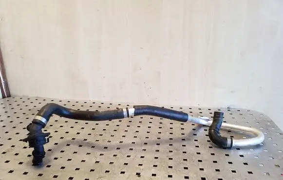 Mercedes-Benz C W205 Engine coolant pipe/hose A2058302902
