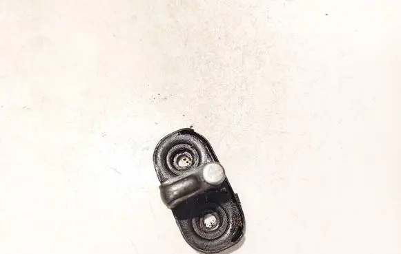 Volkswagen Polo Front door lock loop/hook striker 