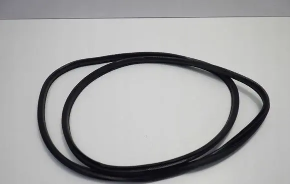 Suzuki SX4 S-Cross Front door rubber seal