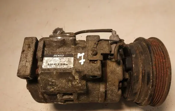 Toyota Avensis T220 Air conditioning (A/C) compressor (pump) 4472203435