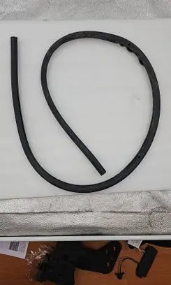 Tesla Model 3 Rubber seal front door (on door) 156223
