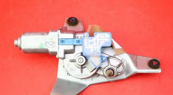 Honda FR-V Rear window wiper motor 33845D