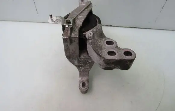 Mazda 3 Engine mount vacuum valve 