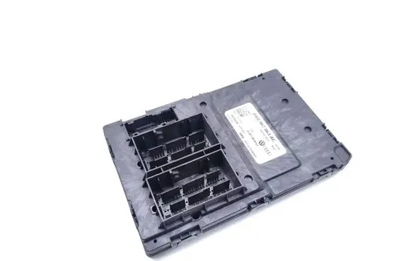Audi A4 S4 B9 Central body control module 8W0907063AC 8W0907063C F005V01830