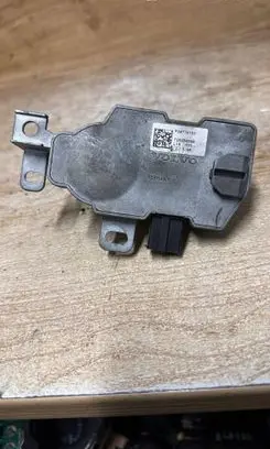Volvo V50 Steering wheel lock P30776153 T262B450A
