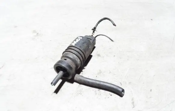 Audi A6 S6 C5 4B Windscreen/windshield washer pump