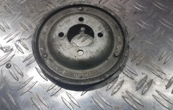 Renault Scenic I Crankshaft pulley 7700864702 nenusttayta