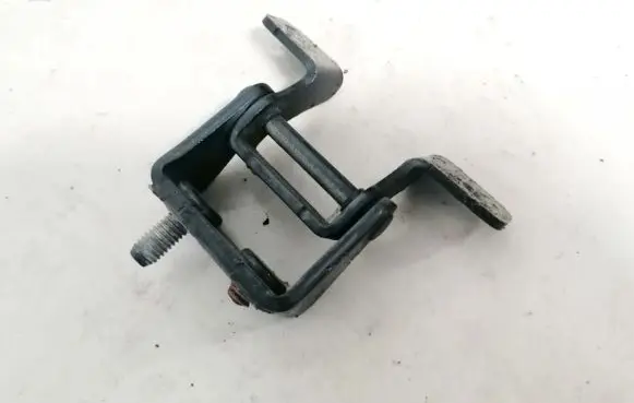 Tailgate/trunk/boot hinge