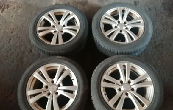 R16 alloy rim