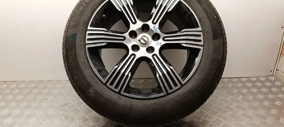 Volvo XC40 R18 alloy rim 31471552