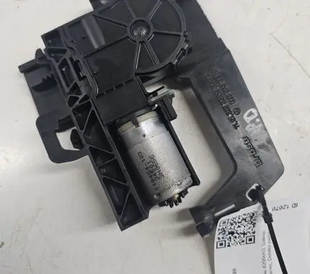 Mercedes-Benz S W221 Seat adjustment motor 0009700026