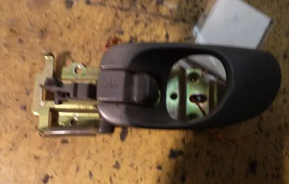 KIA Shuma Front door interior handle