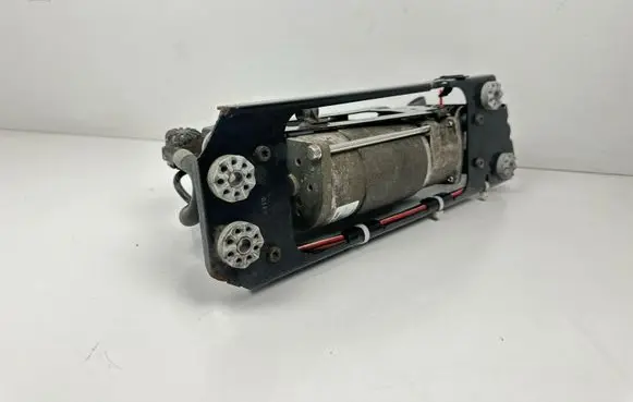 BMW 5 GT F07 Air suspension compressor/pump 9053582