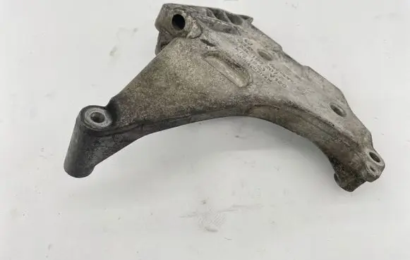 Seat Alhambra (Mk2) Engine mounting bracket 03L199207