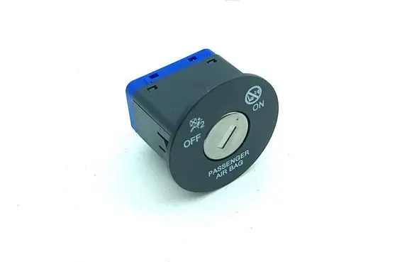 Passenger airbag on/off switch