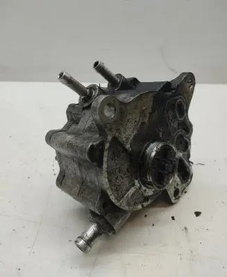 Audi A3 S3 8P Vacuum pump 03G145209