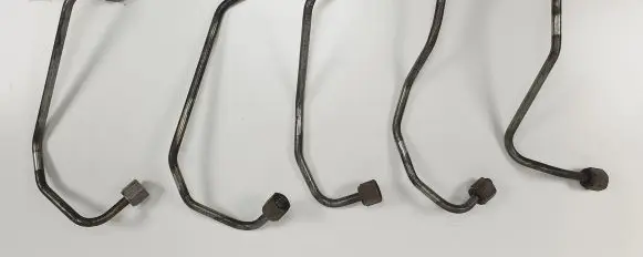 Volvo XC70 Fuel line pipe