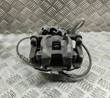 BMW 2 F45 Rear brake caliper 6883034 6883032