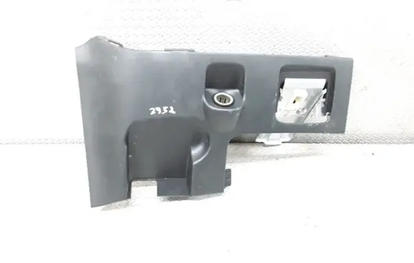 Dashboard lower bottom trim panel