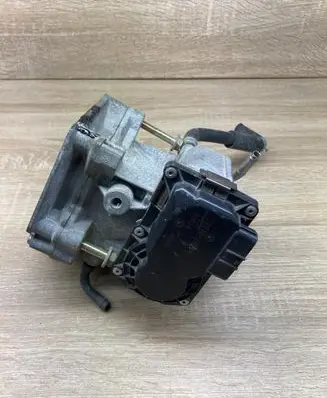 Lexus RX 450H Throttle valve 2203020060