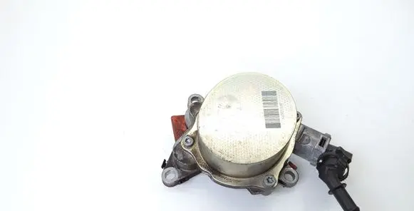 Nissan Qashqai Vacuum pump 146503760R