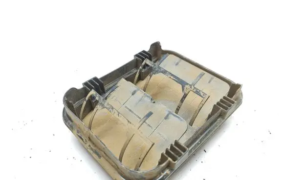 Renault Megane IV Quarter panel pressure vent 93862182
