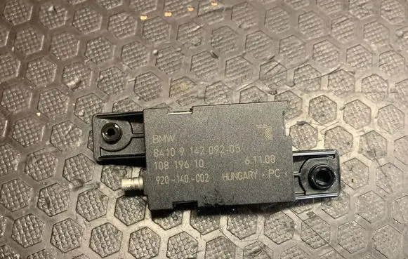 BMW 7 F01 F02 F03 F04 Aerial antenna amplifier 10819610 9142092 920140002