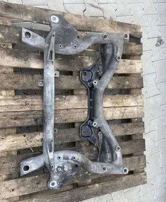 Mercedes-Benz E C207 W207 Front subframe A2046280011