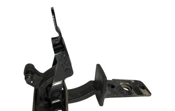 Volvo XC70 Tailgate/trunk/boot hinge 31218425