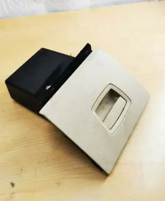 BMW 7 F01 F02 F03 F04 Glove box 9143958