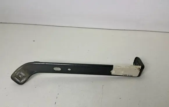 Ford Mustang VI Fender mounting bracket FR3B16C198BC