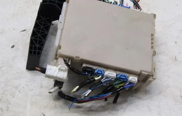 Peugeot 108 Comfort/convenience module 89221-0H010