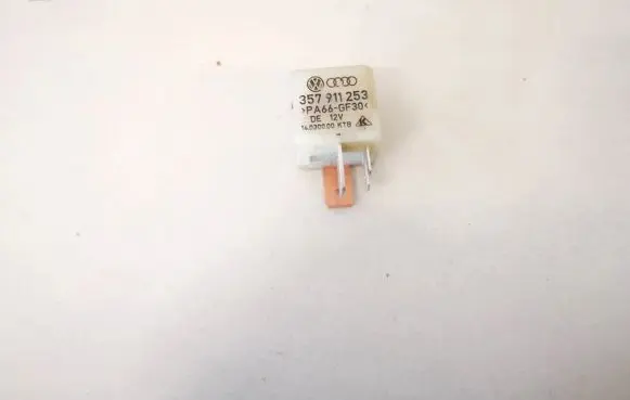Audi A4 S4 B6 8E 8H Other relay 357911253 14030000