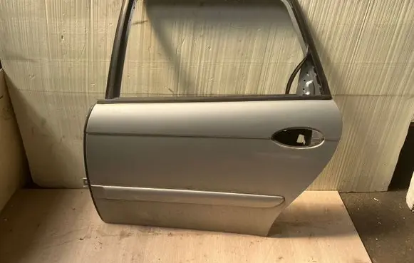 Citroen C5 Rear door