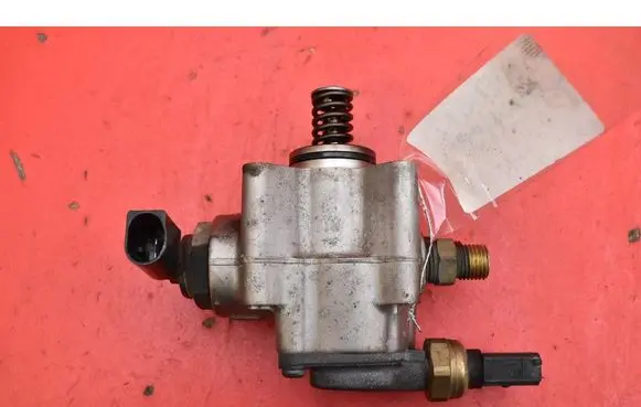 Audi A8 S8 D3 4E In-tank fuel pump 079127025C