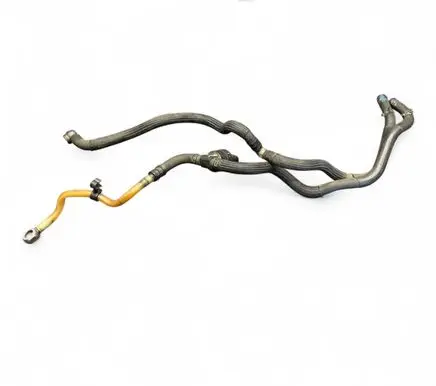 Volkswagen Phaeton Fuel line pipe 059130300AJ 038906081B