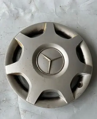 Mercedes-Benz C W203 R16 wheel hub/cap/trim 2034000525