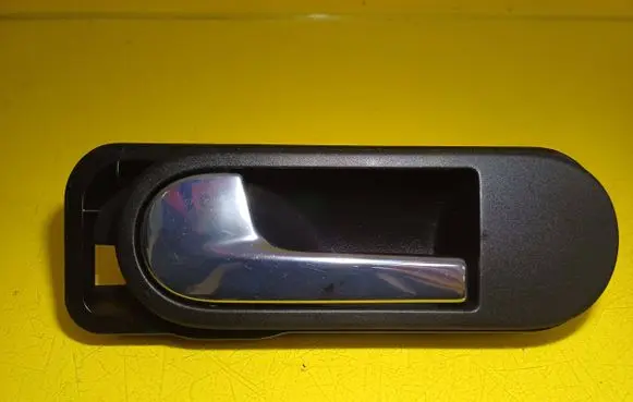 Volkswagen Golf Plus Rear door interior handle 5M0837197